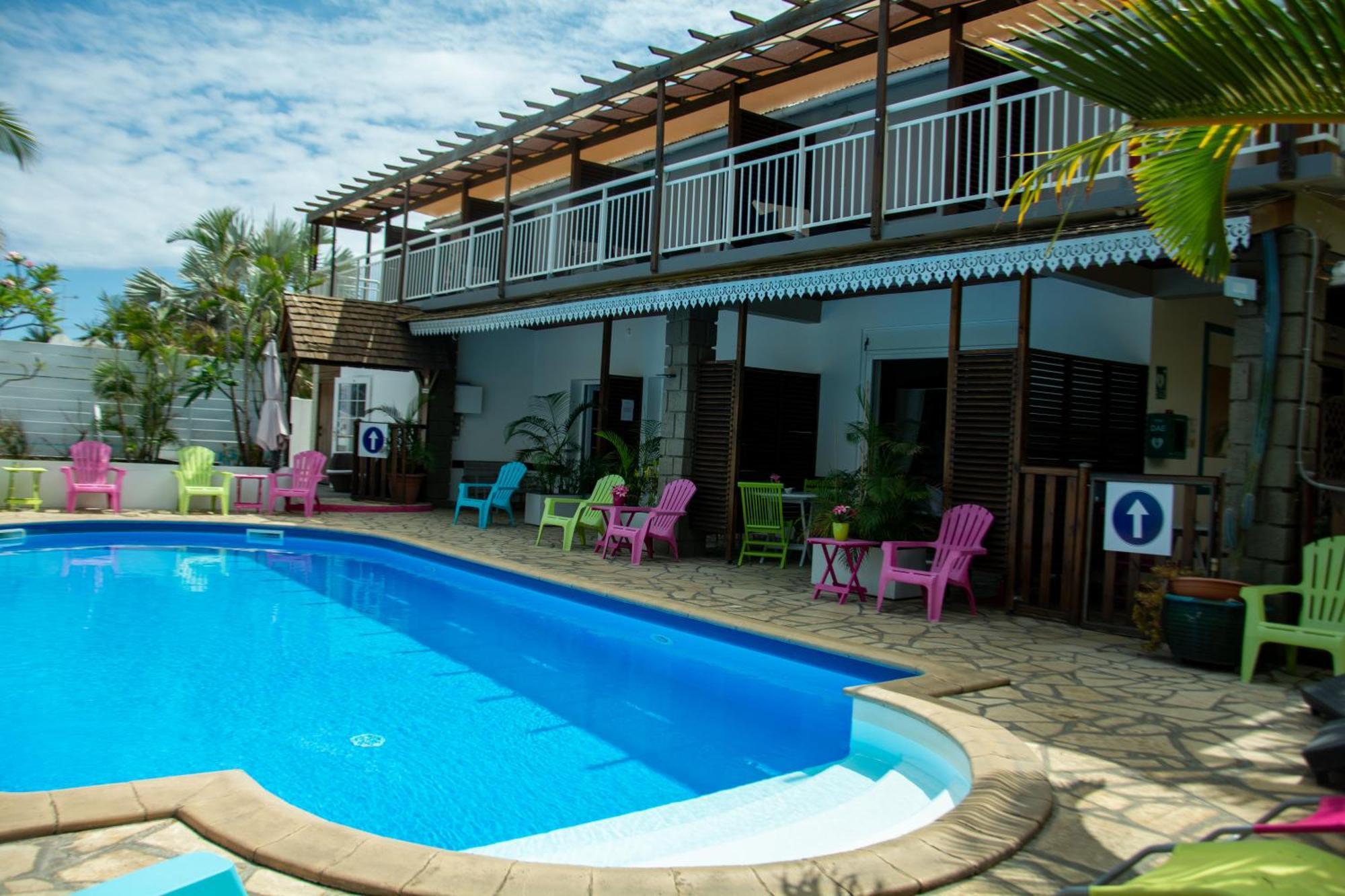 Hotel Ylang Ylang Сен Жилс ле Бен Екстериор снимка
