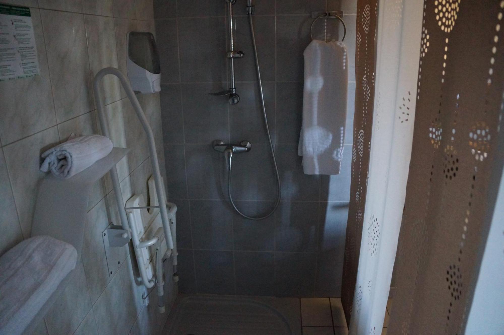 Hotel Ylang Ylang Сен Жилс ле Бен Стая снимка