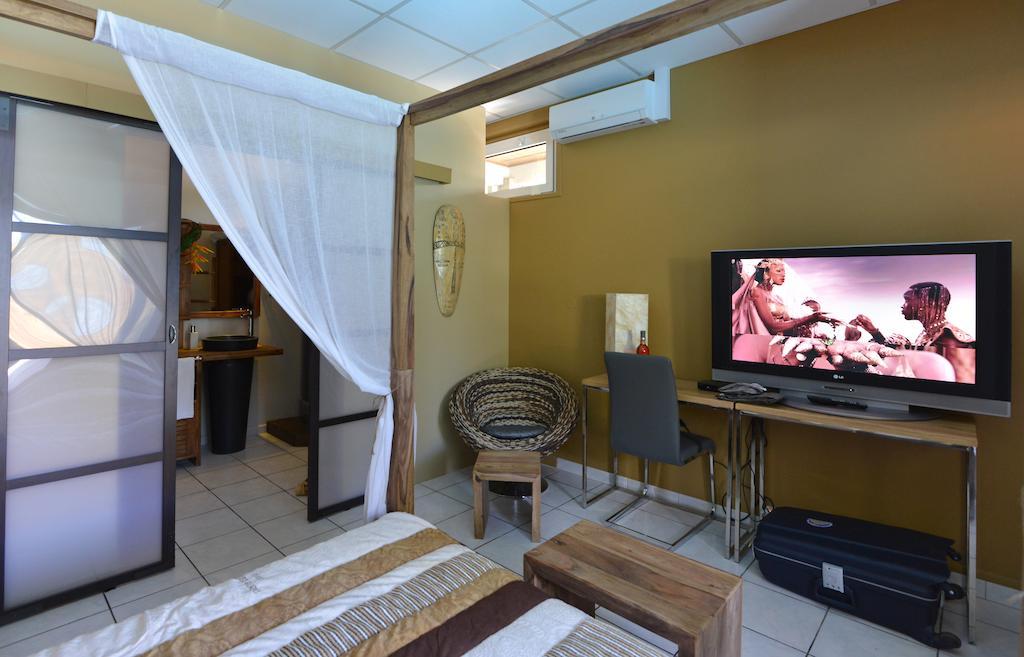 Hotel Ylang Ylang Сен Жилс ле Бен Стая снимка