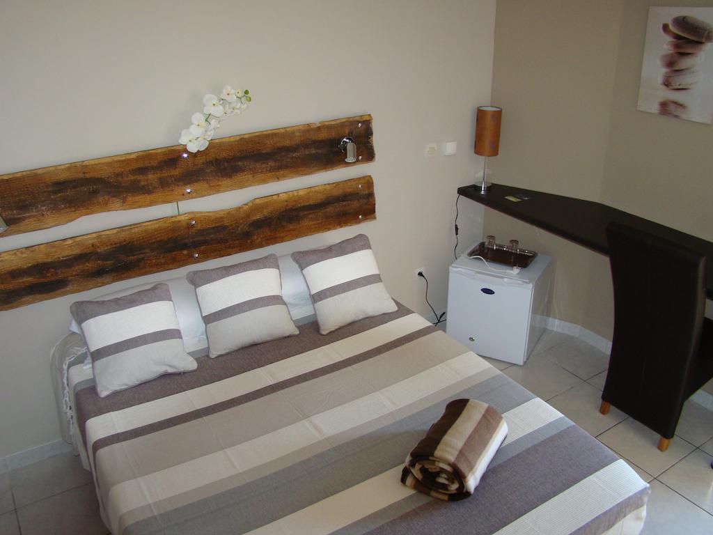 Hotel Ylang Ylang Сен Жилс ле Бен Стая снимка