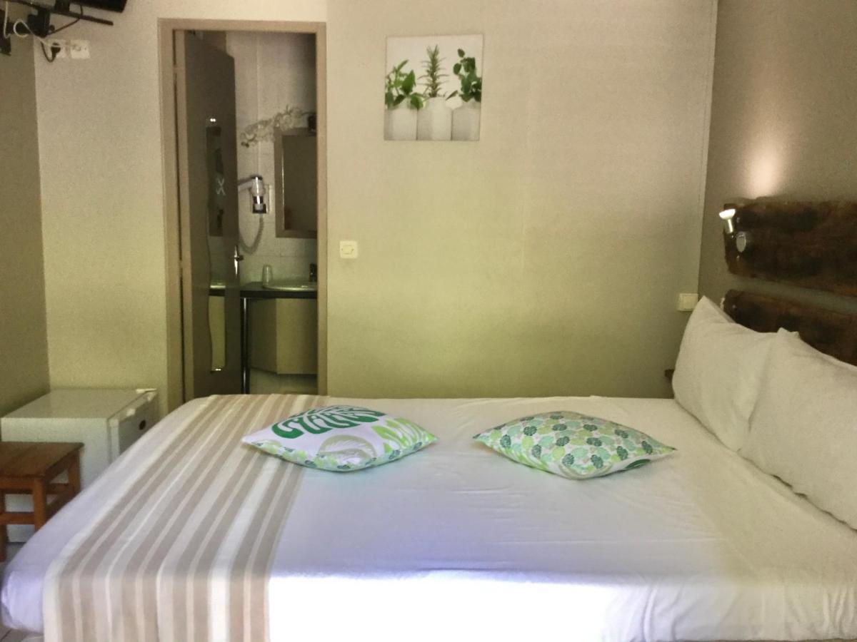 Hotel Ylang Ylang Сен Жилс ле Бен Екстериор снимка